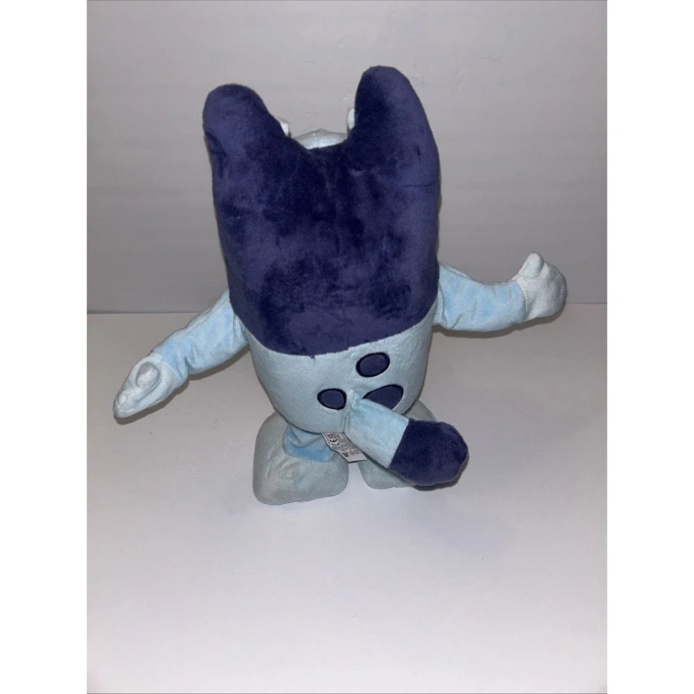 Bluey Dance and Play Animated Plush 14